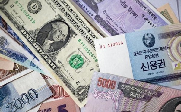 配资门户资讯 日本按下加息暂停键！日元闪崩创年内新低